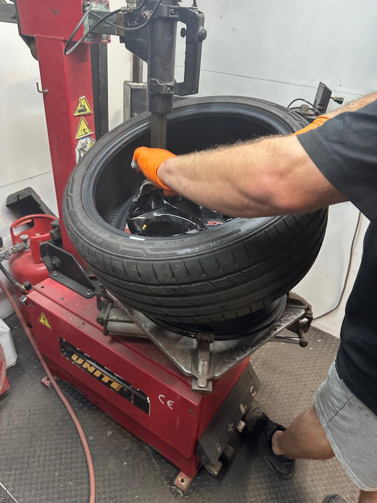 Tyres Removed