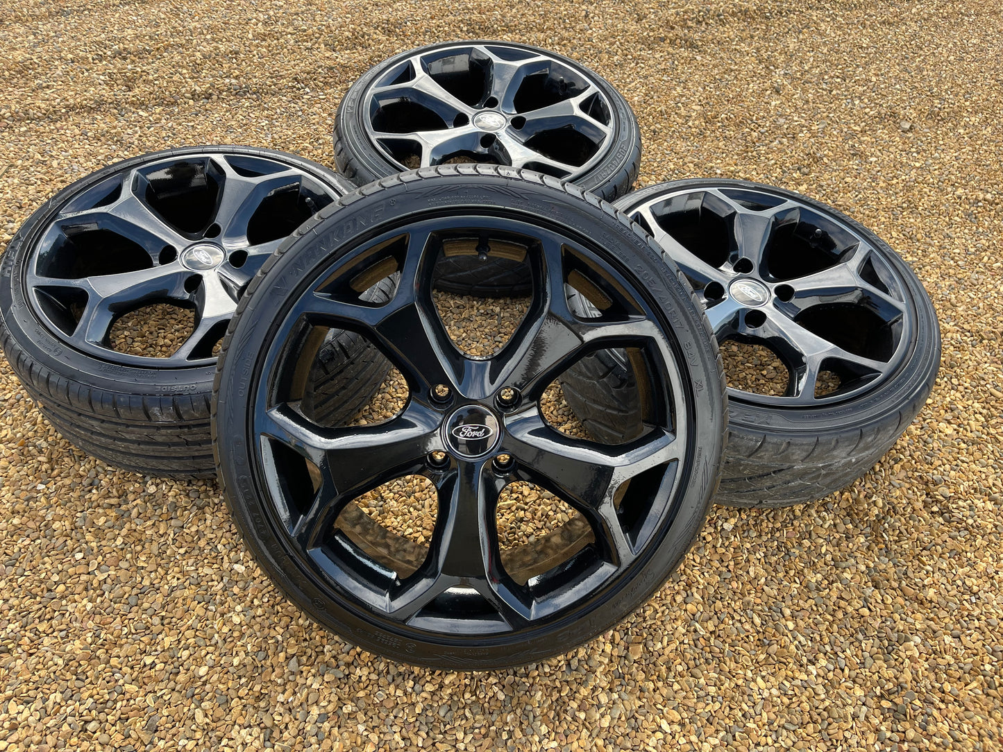 4x Alloy Wheels Up To 17”