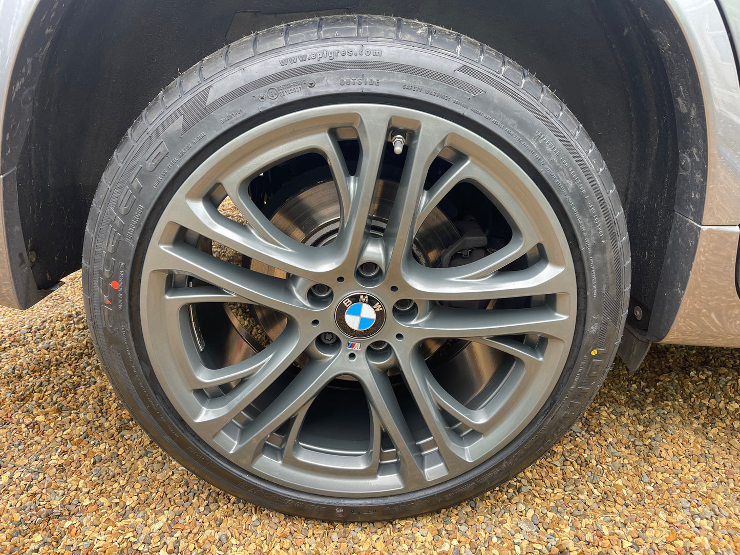 1x Alloy Wheels Up To 19”