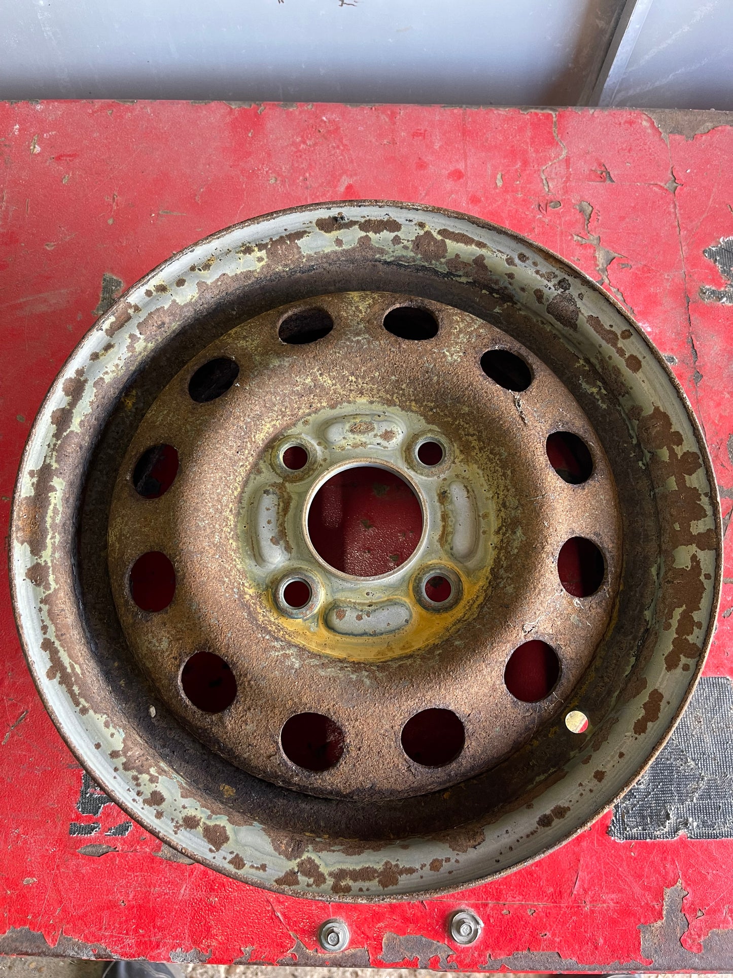 1x Steel Wheels up to 19”