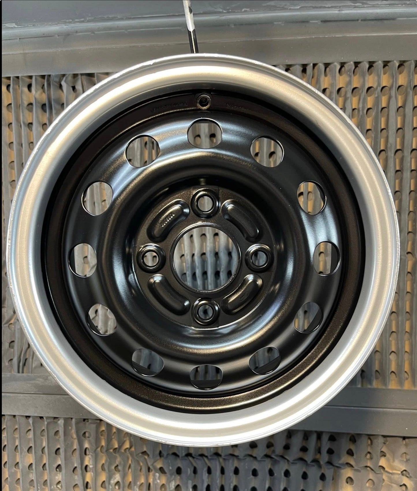 1x Steel Wheels up to 19”